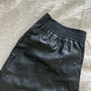 Club monaco short pants